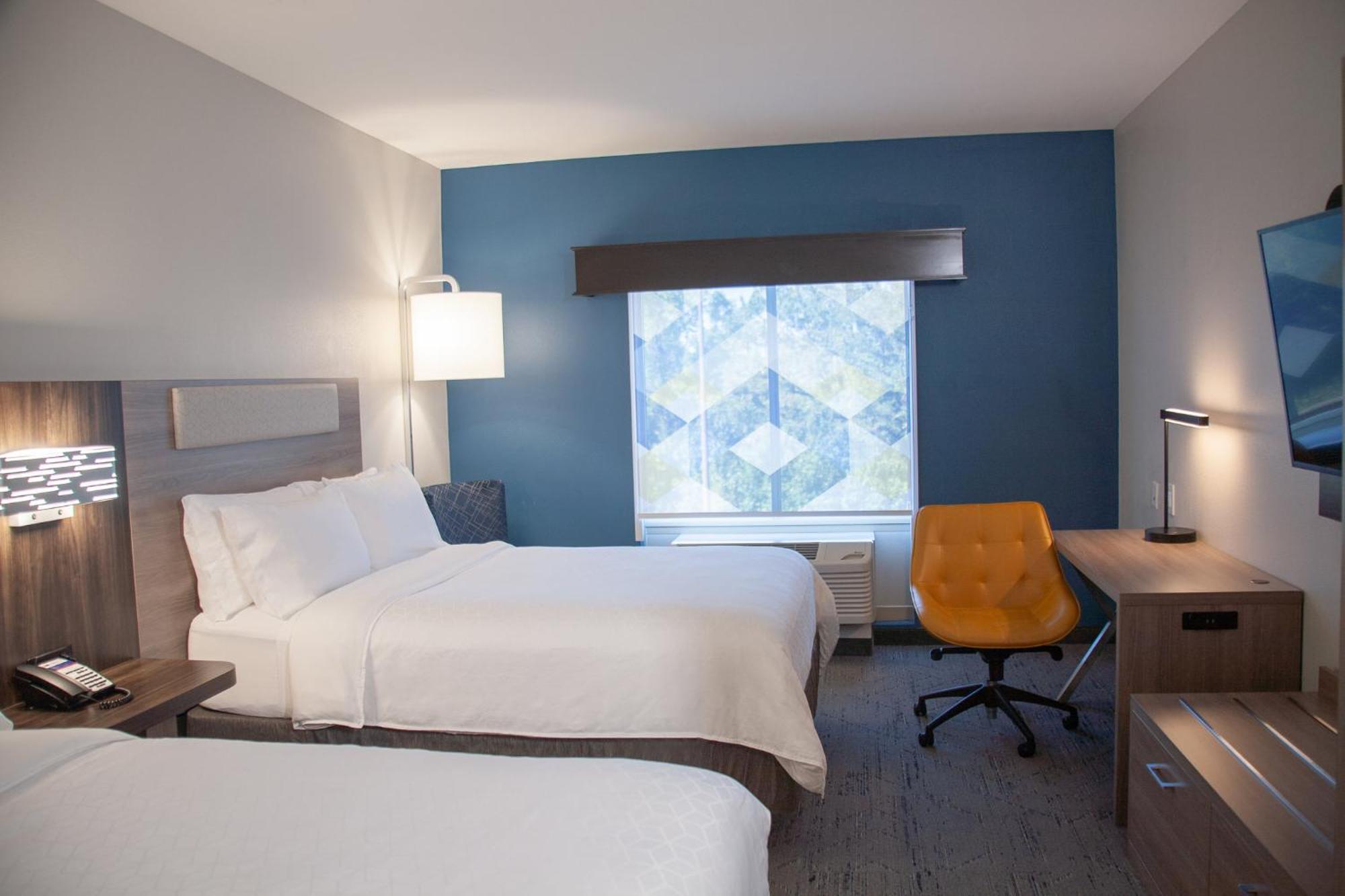 Holiday Inn Express & Suites Overland Park By Ihg Exterior photo